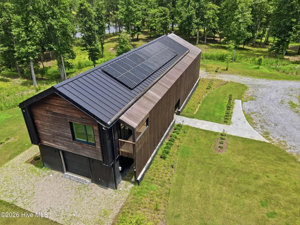 4725 Creeks Junction Road Blounts Creek, NC 27814