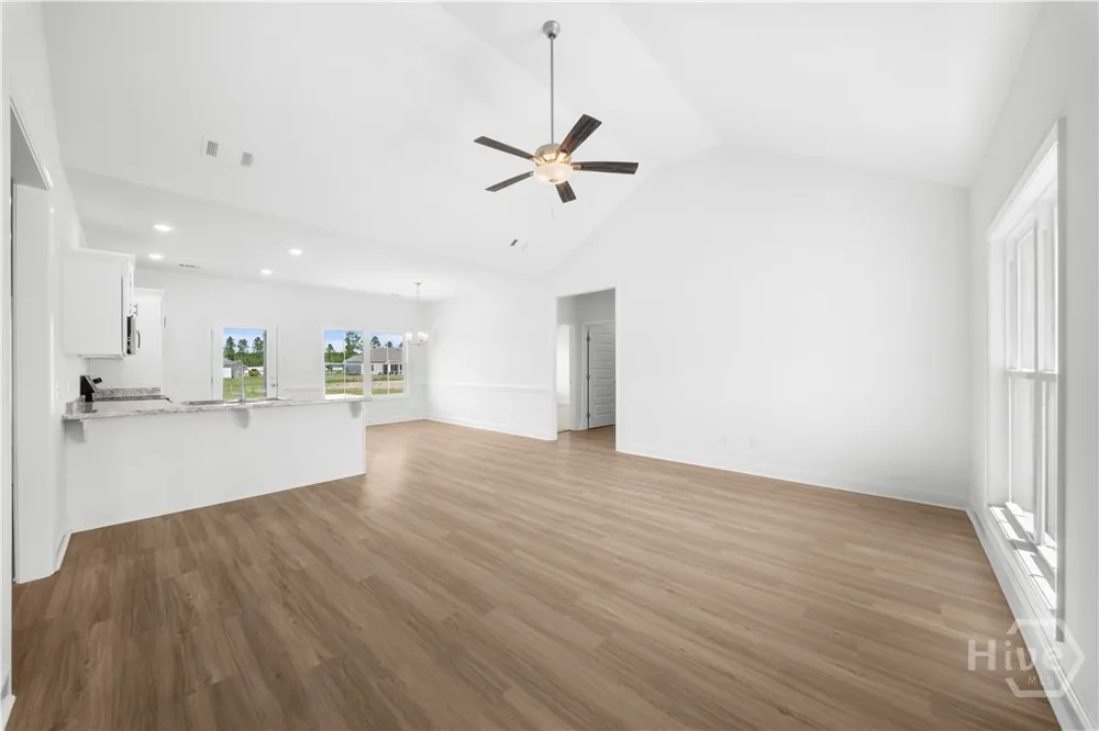 662 Belfast Loop Ellabell, GA 31308