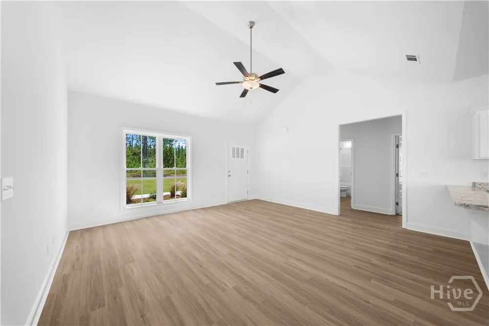 662 Belfast Loop Ellabell, GA 31308
