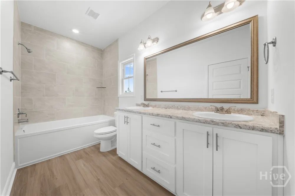662 Belfast Loop Ellabell, GA 31308