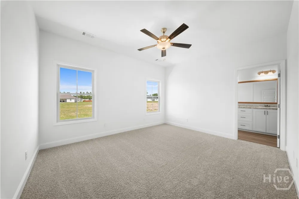 662 Belfast Loop Ellabell, GA 31308