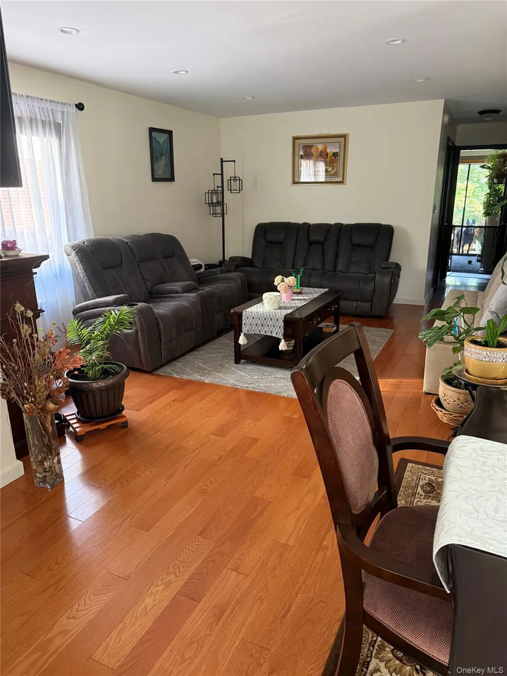7314 69th Avenue Middle Village, NY 11379