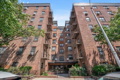 90-09 Northern Blvd #102