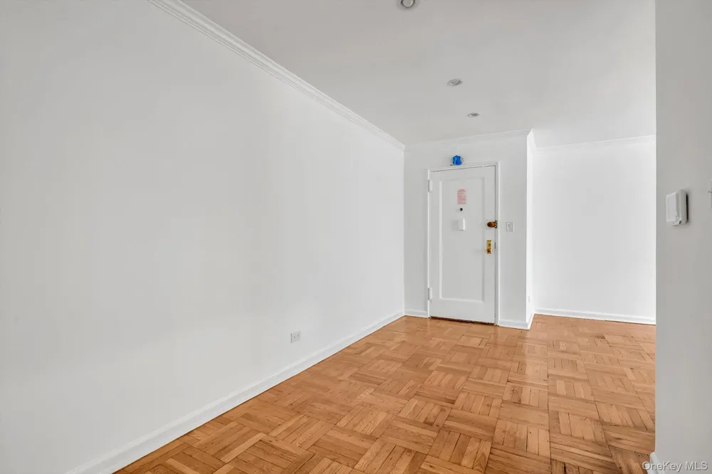 90-09 Northern Blvd #102 Jackson Heights, NY 11370