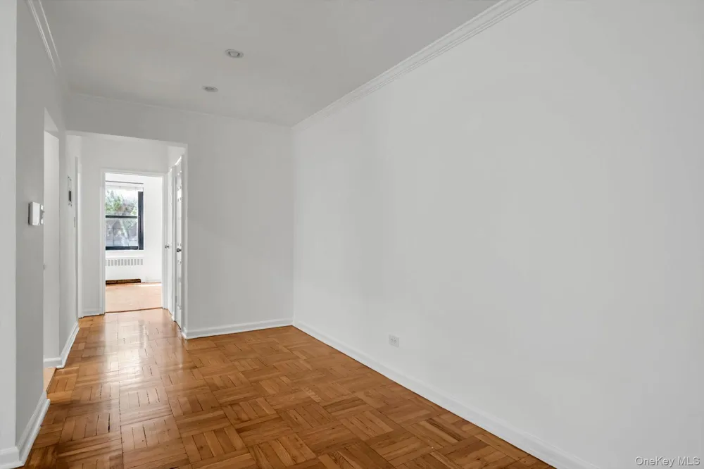 90-09 Northern Blvd #102 Jackson Heights, NY 11370