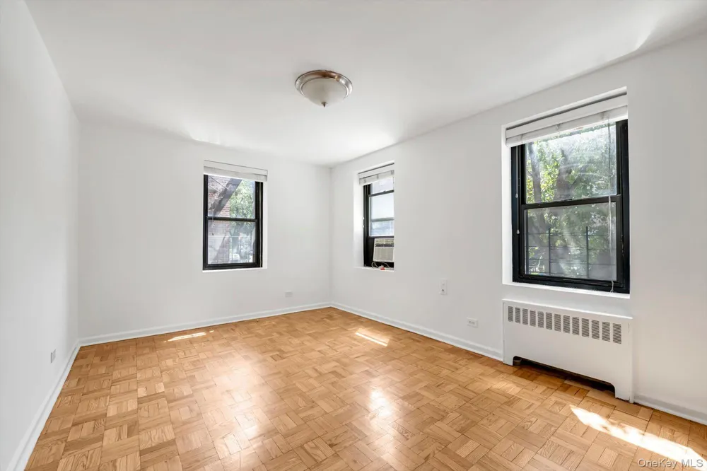 90-09 Northern Blvd #102 Jackson Heights, NY 11370