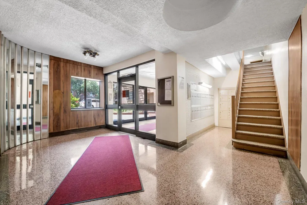 90-09 Northern Blvd #102 Jackson Heights, NY 11370
