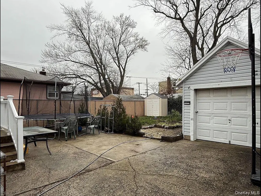 17 Litchfield Avenue Elmont, NY 11003
