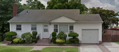 187 Urban Avenue