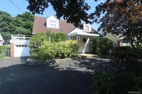 43 Ivanhoe Place