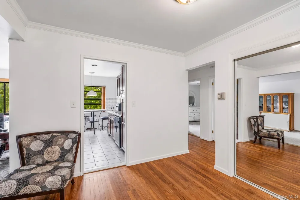 1205 E Broadway #F-24 Hewlett, NY 11557