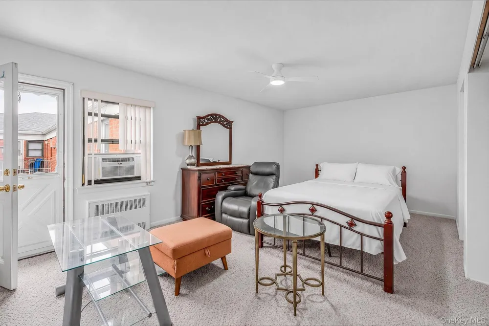 1205 E Broadway #F-24 Hewlett, NY 11557