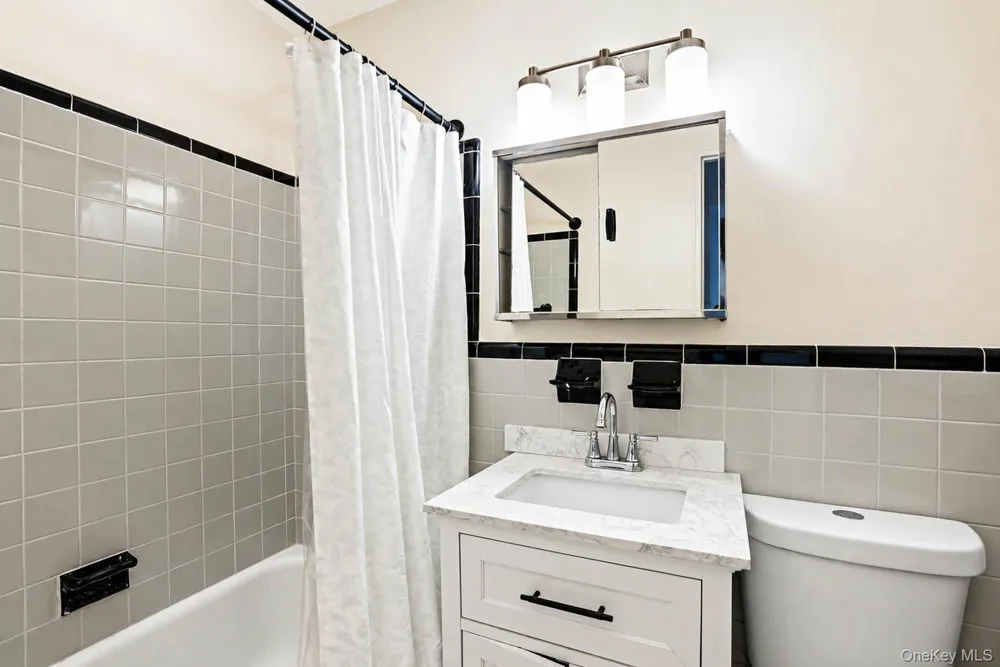 1205 E Broadway #F-24 Hewlett, NY 11557