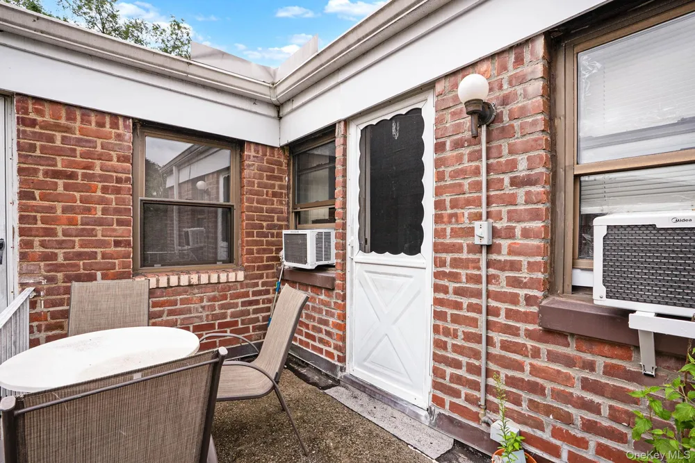 1205 E Broadway #F-24 Hewlett, NY 11557