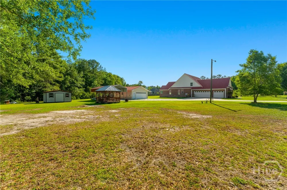 19 Hollow Oak Drive Pembroke, GA 31321