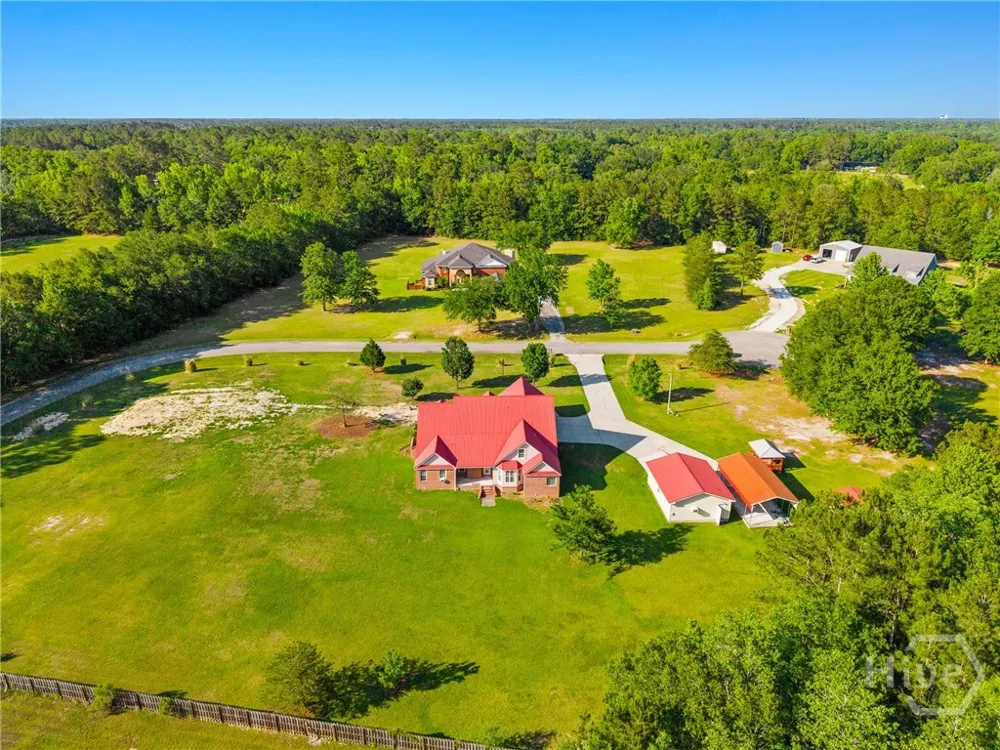 19 Hollow Oak Drive Pembroke, GA 31321