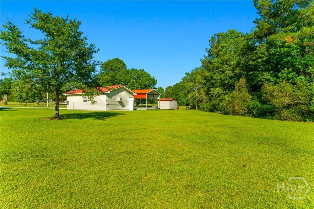 19 Hollow Oak Drive Pembroke, GA 31321