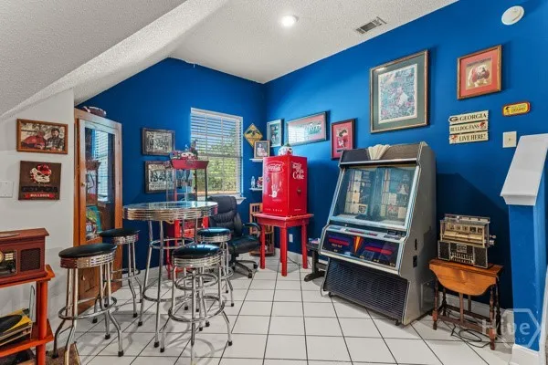 19 Hollow Oak Drive Pembroke, GA 31321