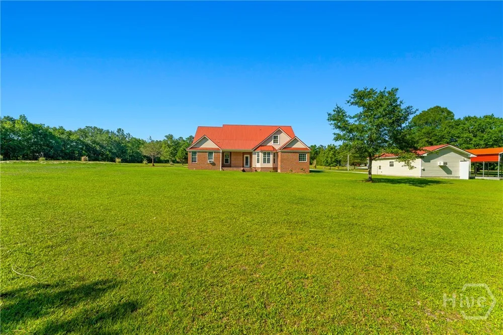 19 Hollow Oak Drive Pembroke, GA 31321