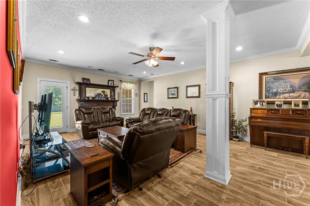 19 Hollow Oak Drive Pembroke, GA 31321