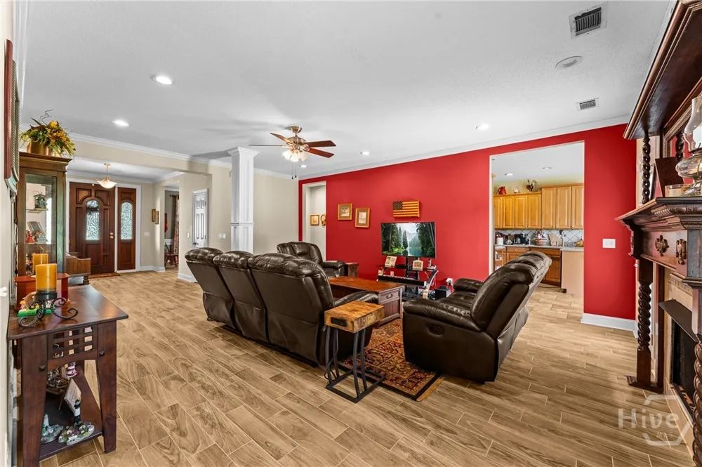 19 Hollow Oak Drive Pembroke, GA 31321