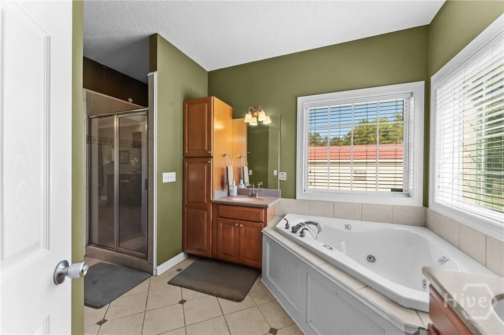 19 Hollow Oak Drive Pembroke, GA 31321