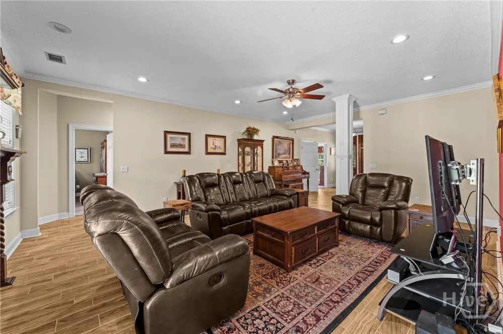 19 Hollow Oak Drive Pembroke, GA 31321