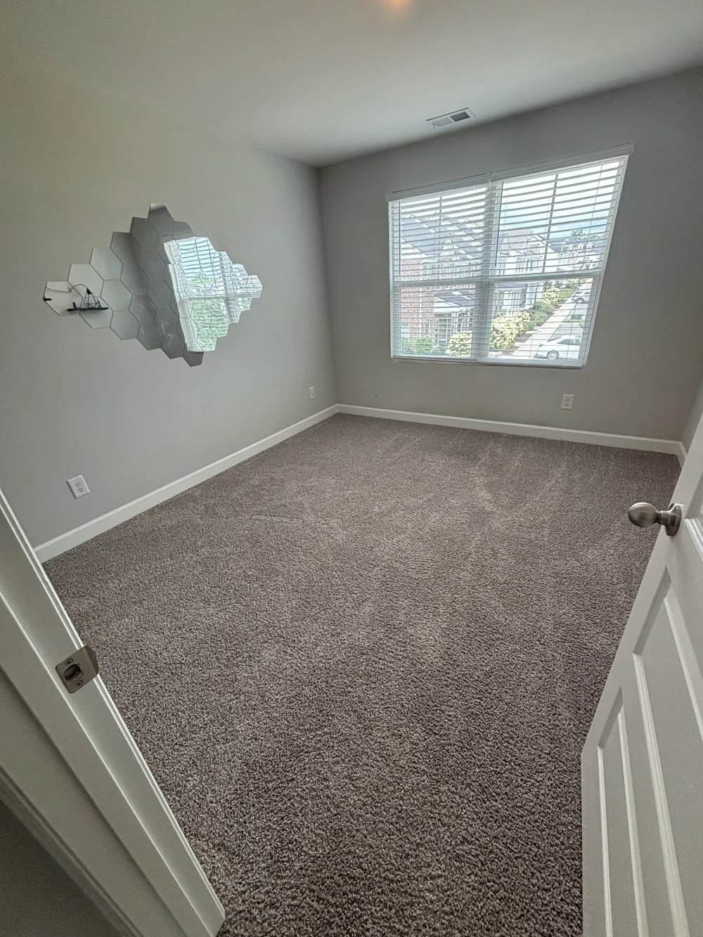 326 Banbury Dr Gallatin, TN 37066