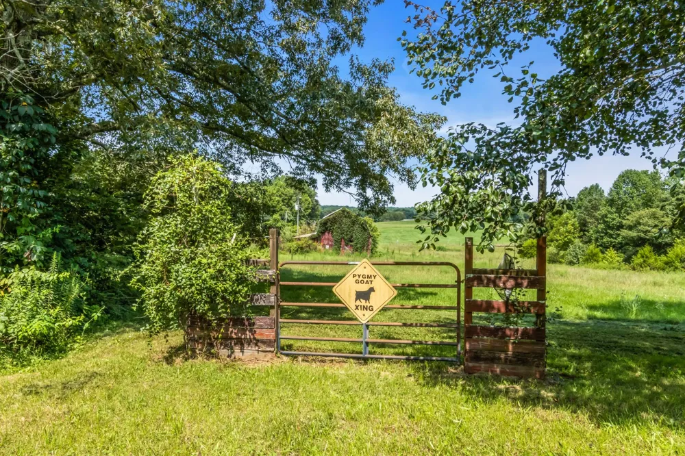 1337 Toy Slatten Rd Sparta, TN 38583
