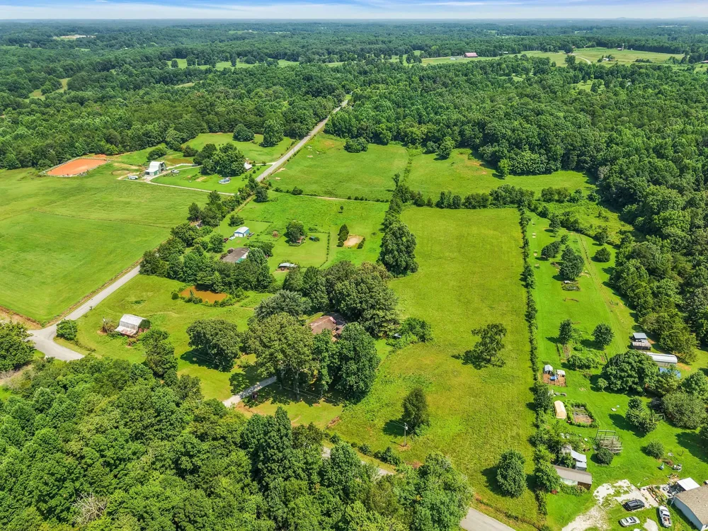 1337 Toy Slatten Rd Sparta, TN 38583