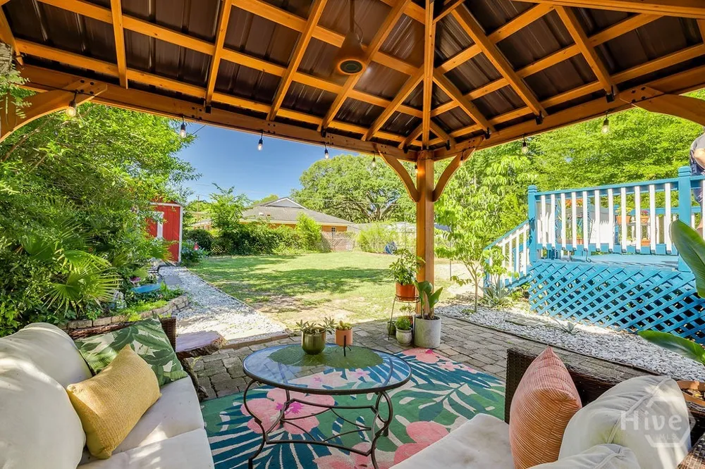 1610 E 50th Street Savannah, GA 31404