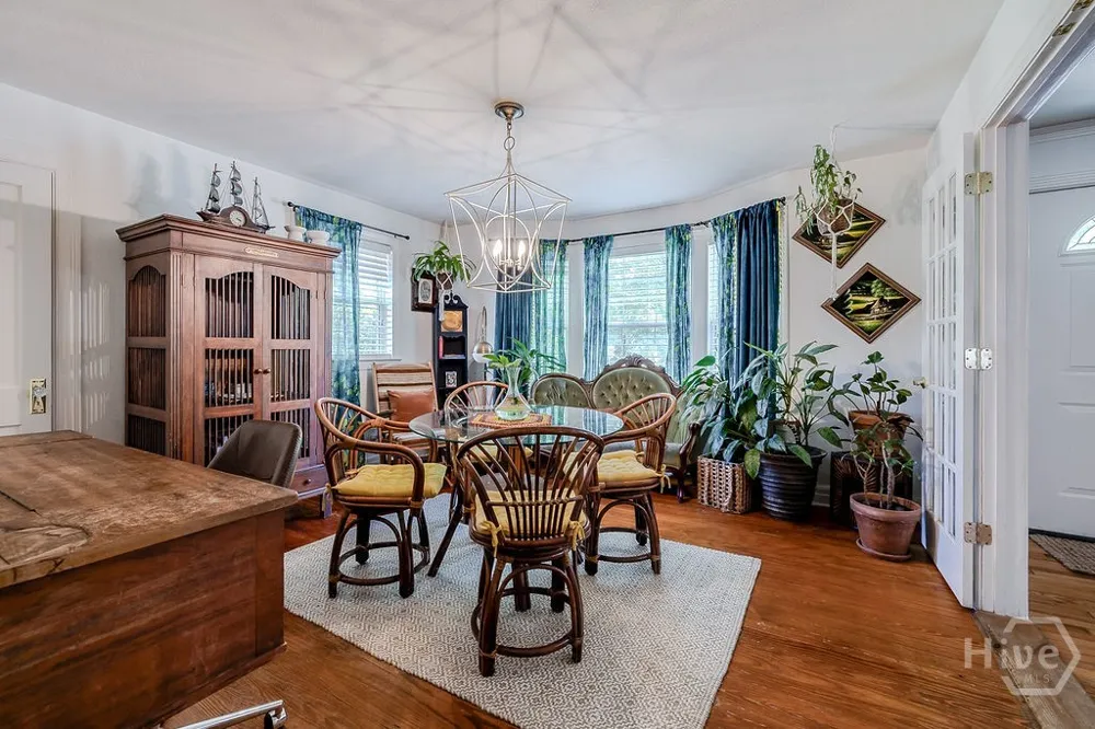 1610 E 50th Street Savannah, GA 31404