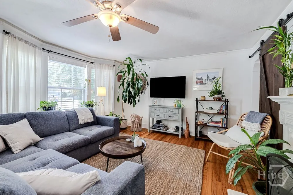 1610 E 50th Street Savannah, GA 31404