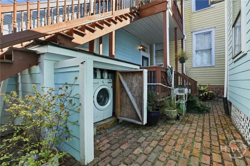 521 W 37th Street Savannah, GA 31415