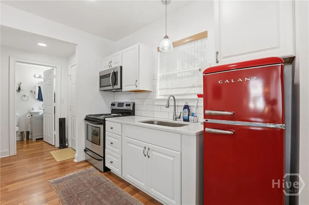 521 W 37th Street Savannah, GA 31415