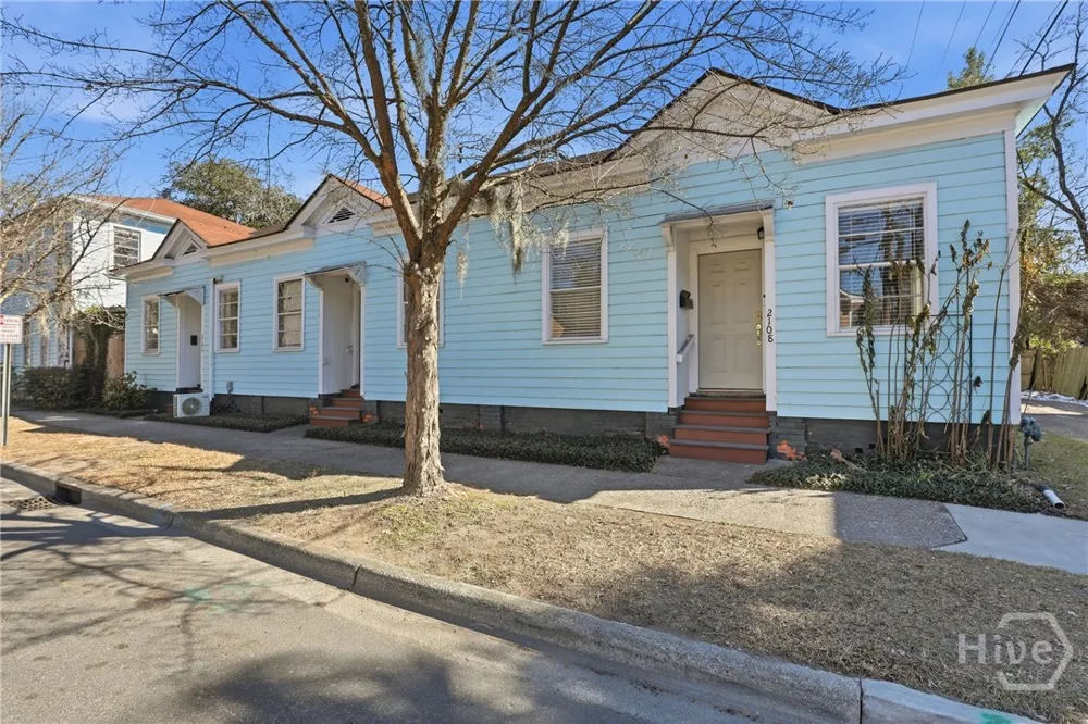 521 W 37th Street Savannah, GA 31415