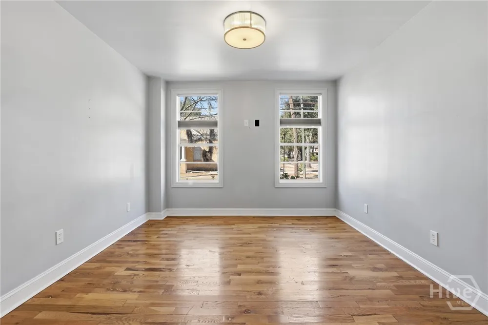 521 W 37th Street Savannah, GA 31415