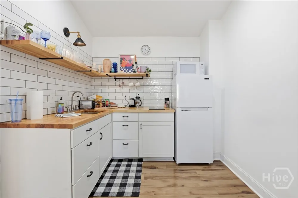 521 W 37th Street Savannah, GA 31415
