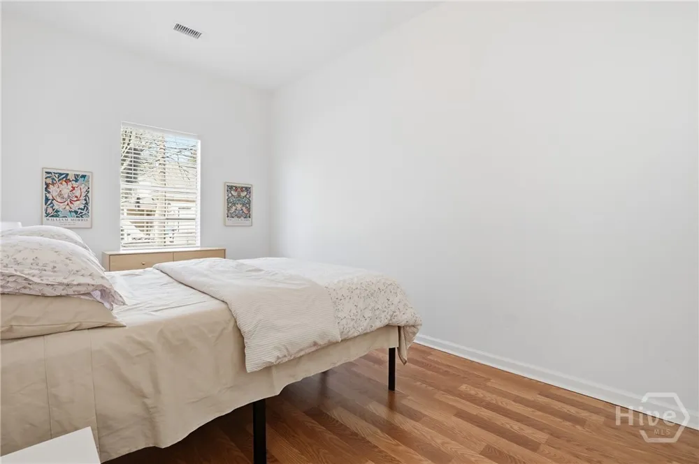 521 W 37th Street Savannah, GA 31415