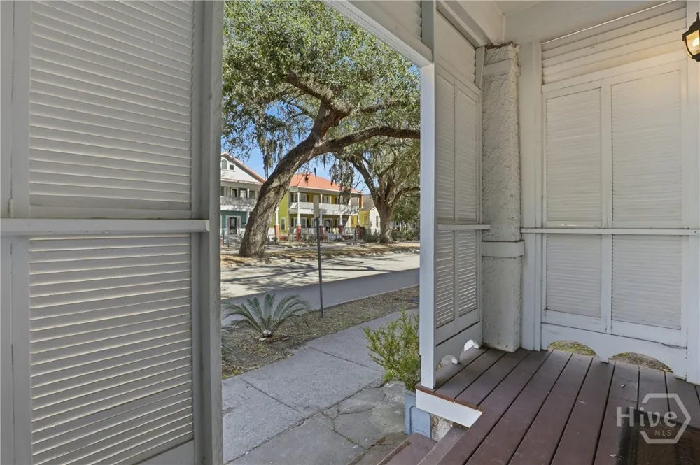 521 W 37th Street Savannah, GA 31415