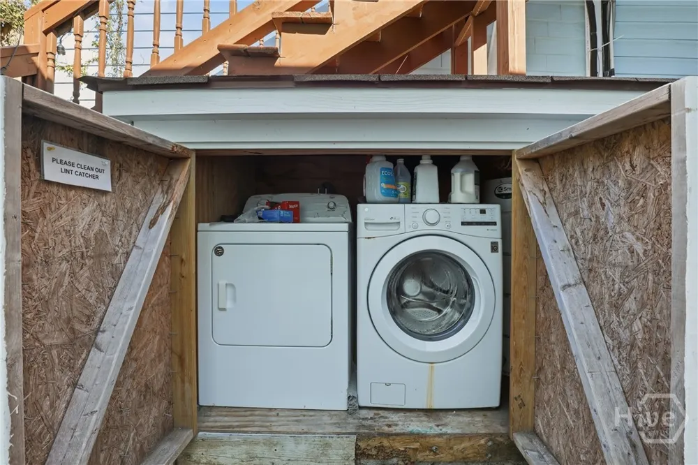 521 W 37th Street Savannah, GA 31415