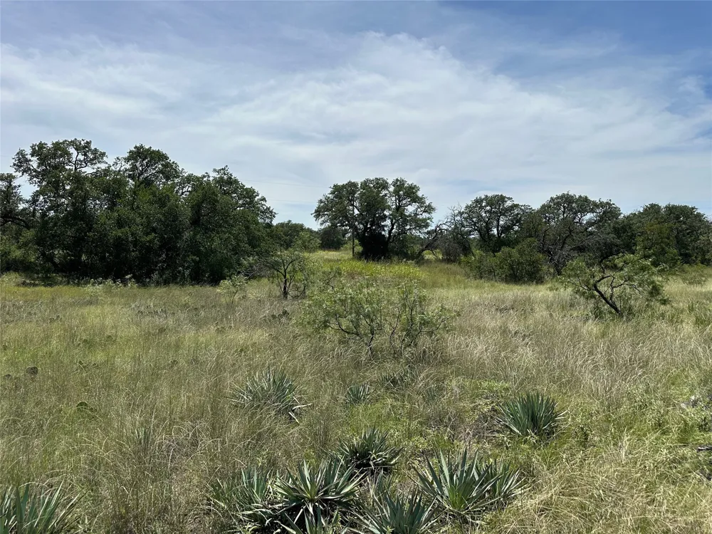 1078 Lake Breeze Drive Brownwood, TX 76801