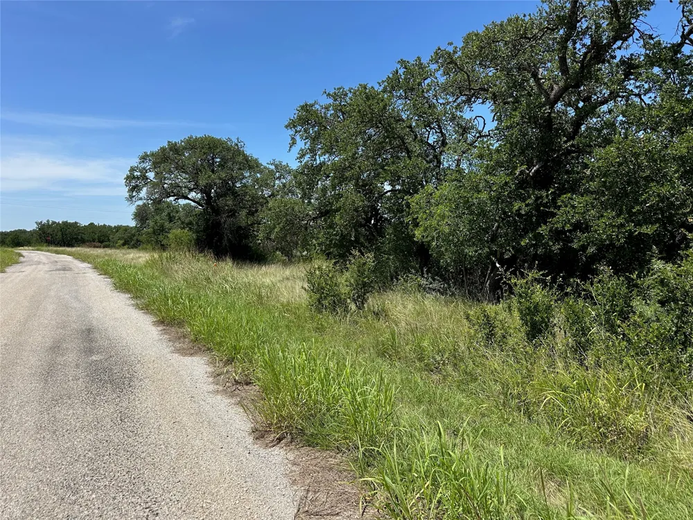 1078 Lake Breeze Drive Brownwood, TX 76801