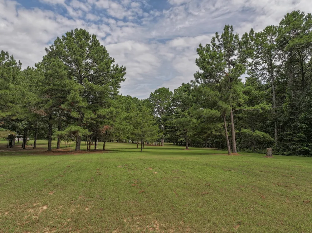 127 S County Road 1001 New Boston, TX 75570