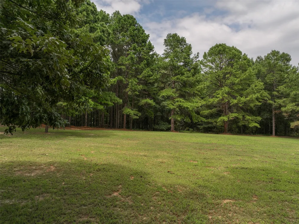 127 S County Road 1001 New Boston, TX 75570
