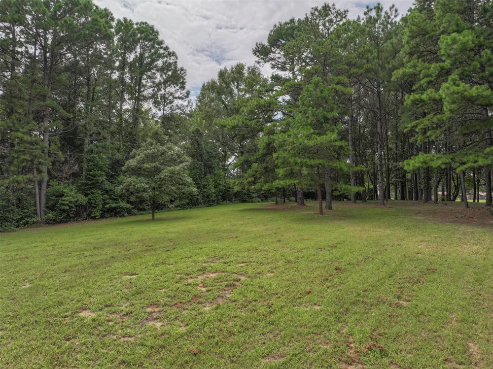 127 S County Road 1001 New Boston, TX 75570