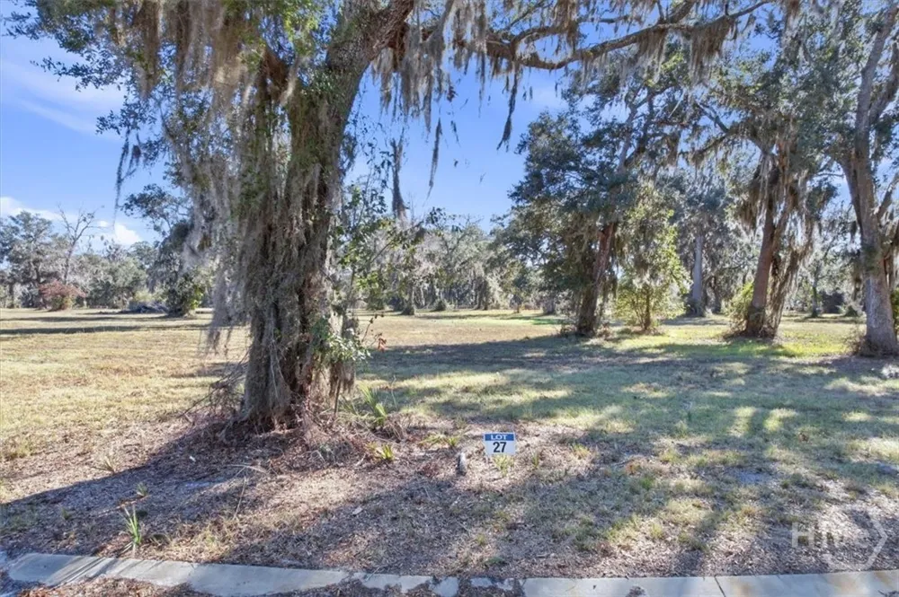 27 Bermuda Bluff Lane Midway, GA 31320