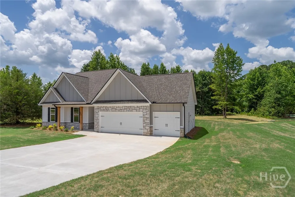 208 Squirrel run Good Hope, GA 30641
