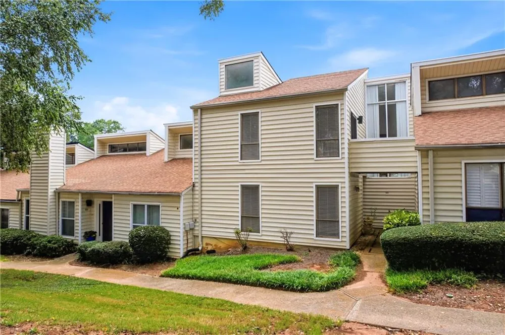 605 Serramonte Drive Marietta, GA 30068