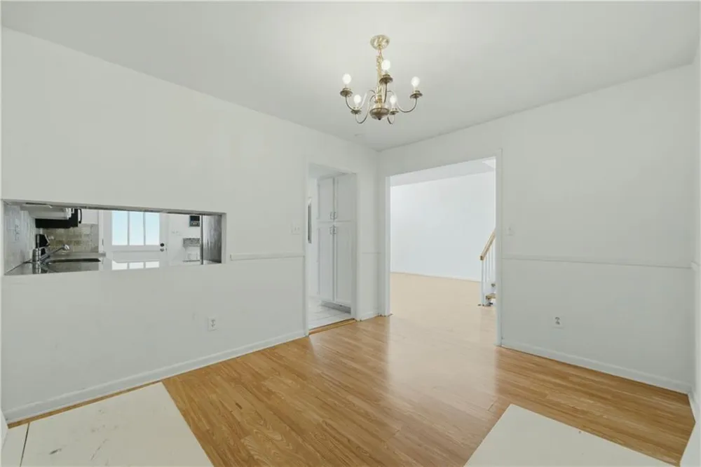 605 Serramonte Drive Marietta, GA 30068